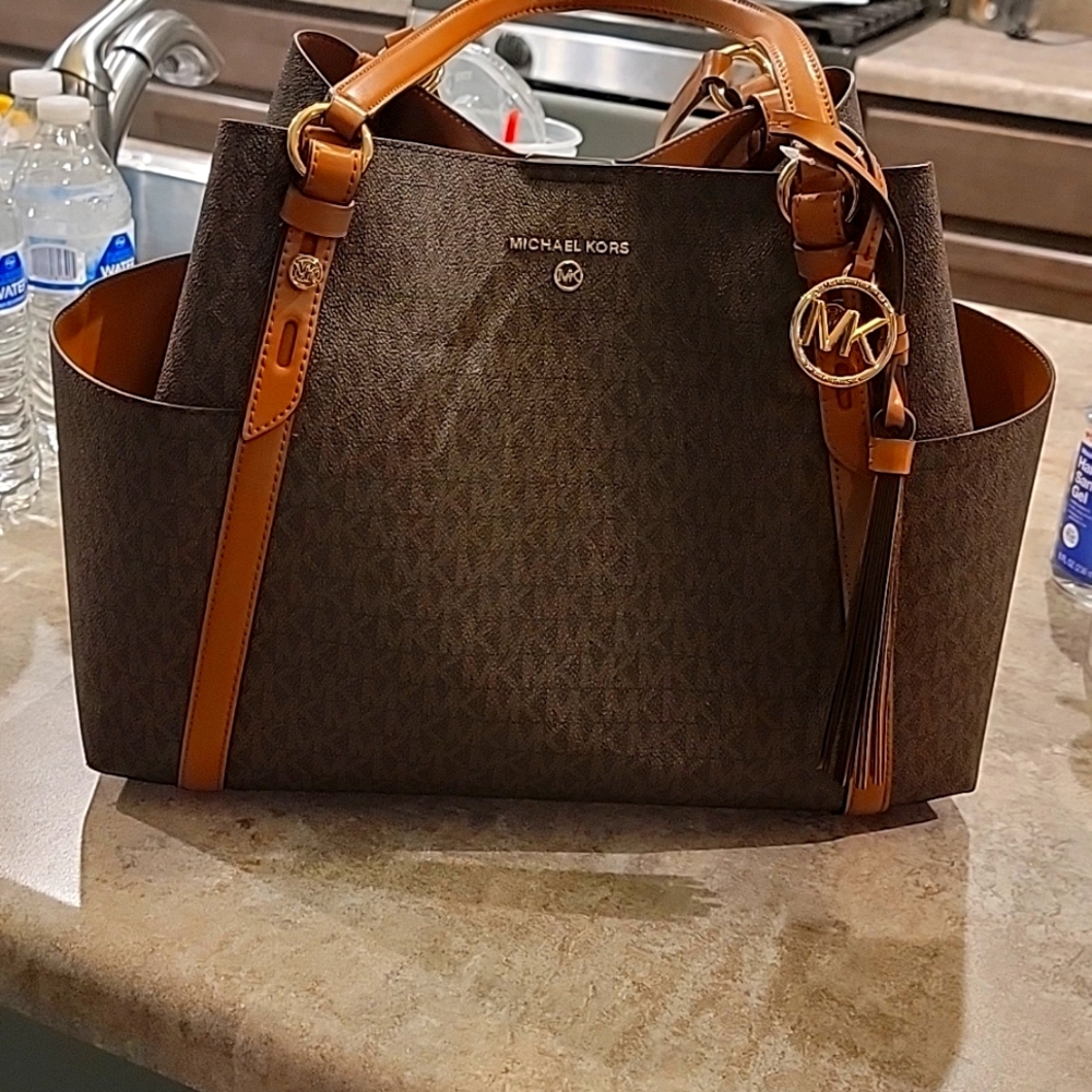 Michael kors tote bag